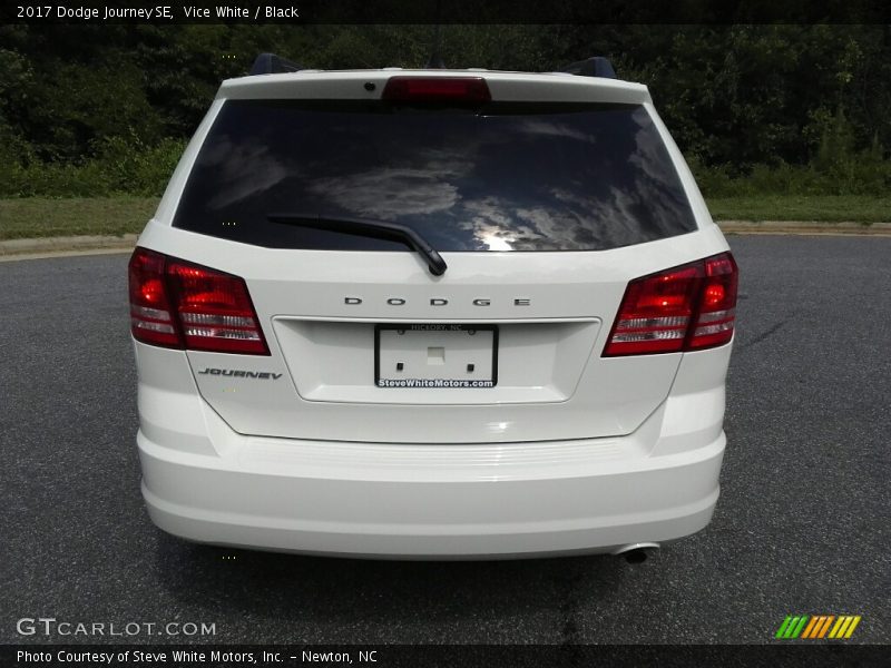 Vice White / Black 2017 Dodge Journey SE