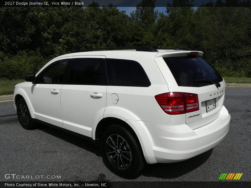 Vice White / Black 2017 Dodge Journey SE