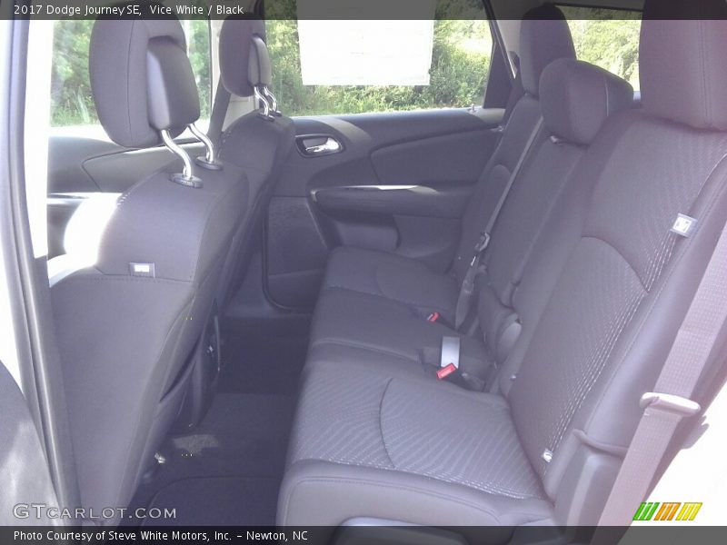Vice White / Black 2017 Dodge Journey SE