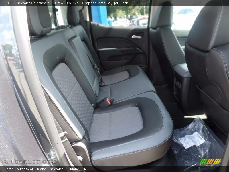 Graphite Metallic / Jet Black 2017 Chevrolet Colorado Z71 Crew Cab 4x4