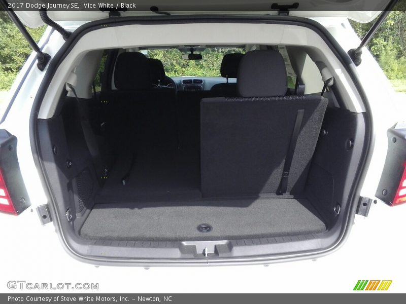 Vice White / Black 2017 Dodge Journey SE