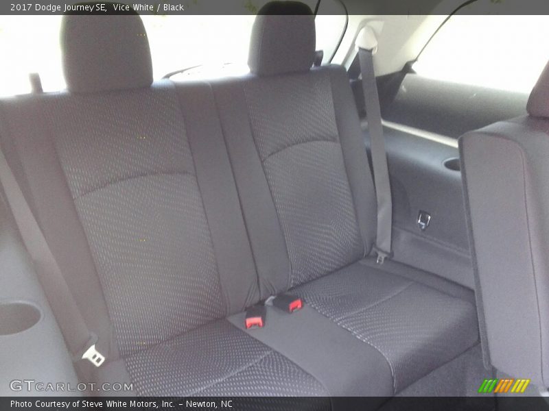 Vice White / Black 2017 Dodge Journey SE