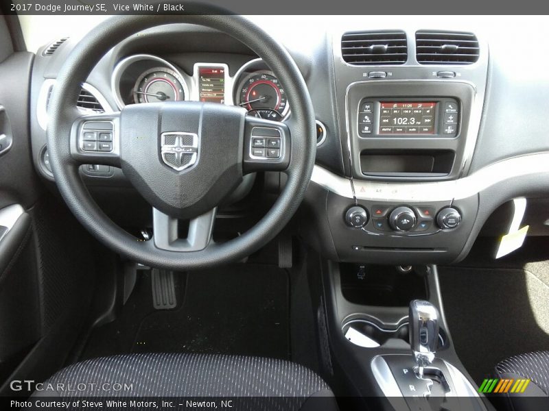 Vice White / Black 2017 Dodge Journey SE