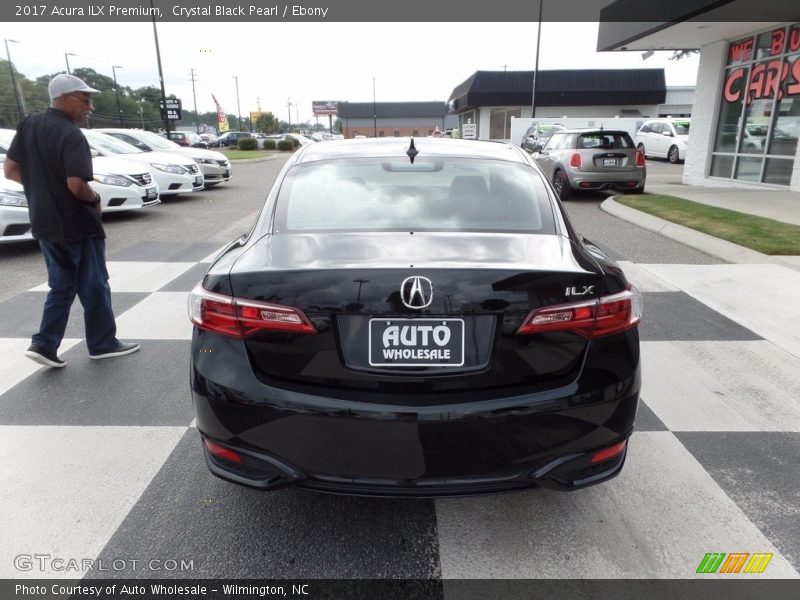 Crystal Black Pearl / Ebony 2017 Acura ILX Premium