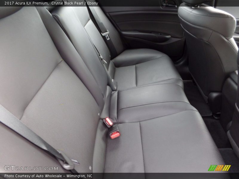 Crystal Black Pearl / Ebony 2017 Acura ILX Premium