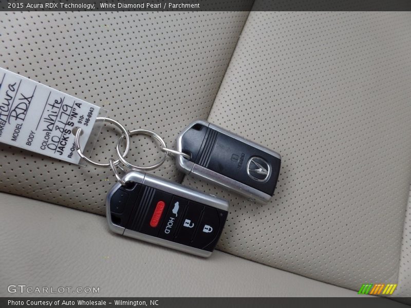 White Diamond Pearl / Parchment 2015 Acura RDX Technology
