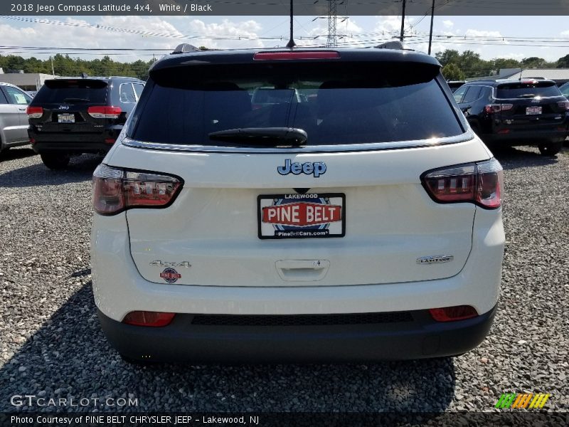 White / Black 2018 Jeep Compass Latitude 4x4