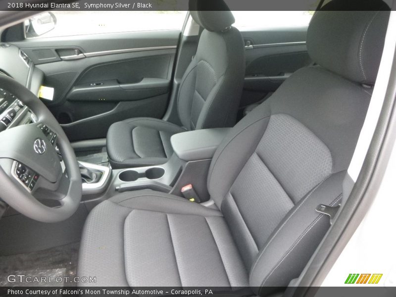 Symphony Silver / Black 2018 Hyundai Elantra SE