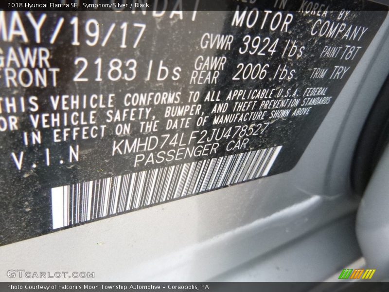 Symphony Silver / Black 2018 Hyundai Elantra SE