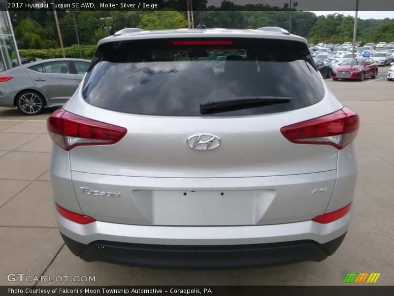 Molten Silver / Beige 2017 Hyundai Tucson SE AWD