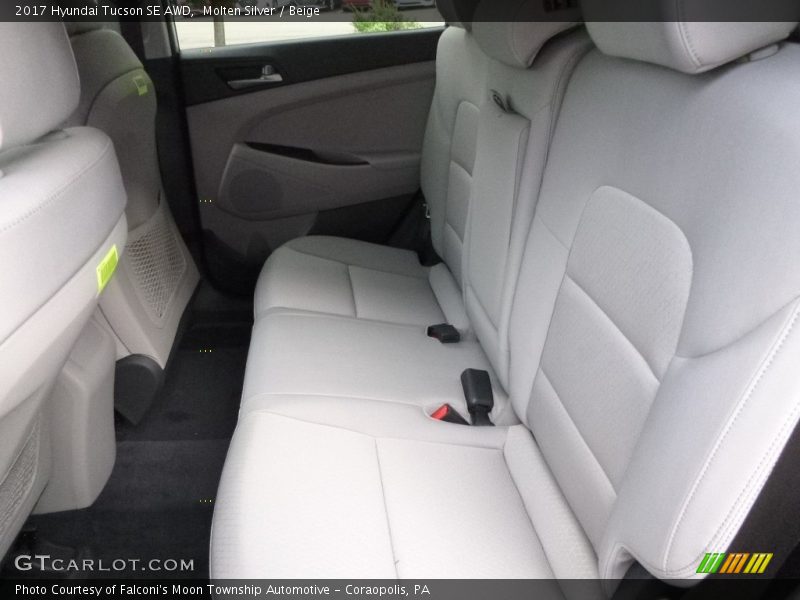 Molten Silver / Beige 2017 Hyundai Tucson SE AWD