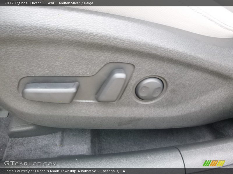 Molten Silver / Beige 2017 Hyundai Tucson SE AWD