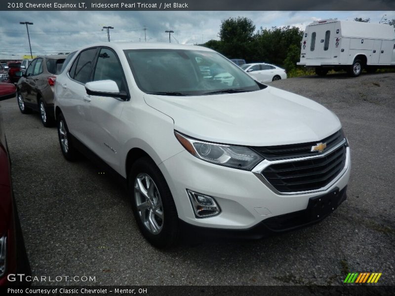 Iridescent Pearl Tricoat / Jet Black 2018 Chevrolet Equinox LT