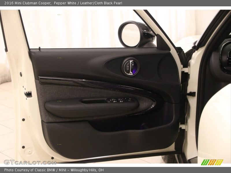 Pepper White / Leather/Cloth Black Pearl 2016 Mini Clubman Cooper