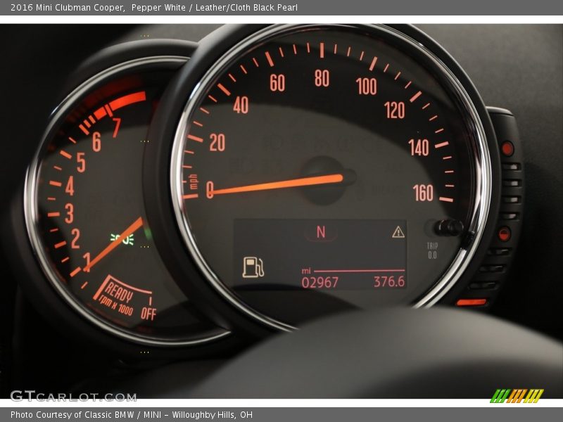 Pepper White / Leather/Cloth Black Pearl 2016 Mini Clubman Cooper