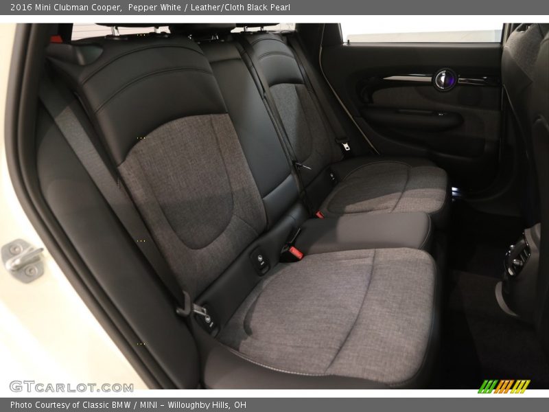 Pepper White / Leather/Cloth Black Pearl 2016 Mini Clubman Cooper