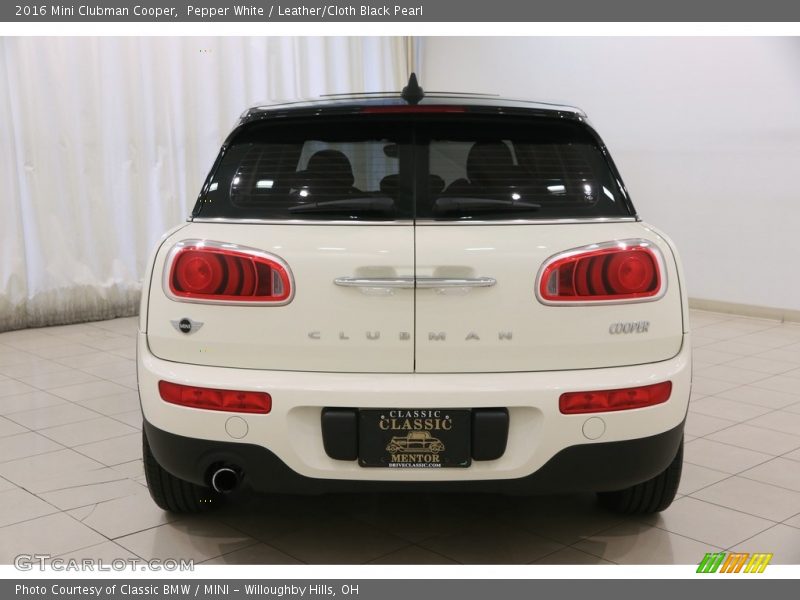 Pepper White / Leather/Cloth Black Pearl 2016 Mini Clubman Cooper