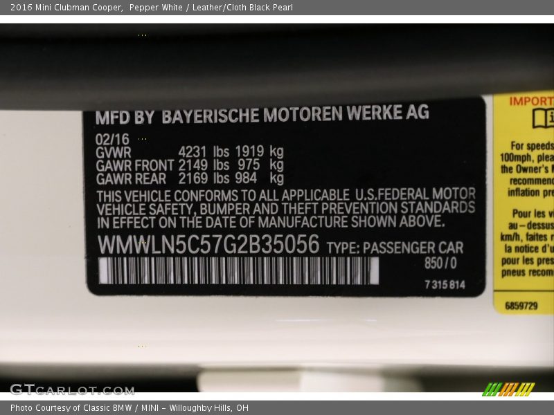 Pepper White / Leather/Cloth Black Pearl 2016 Mini Clubman Cooper