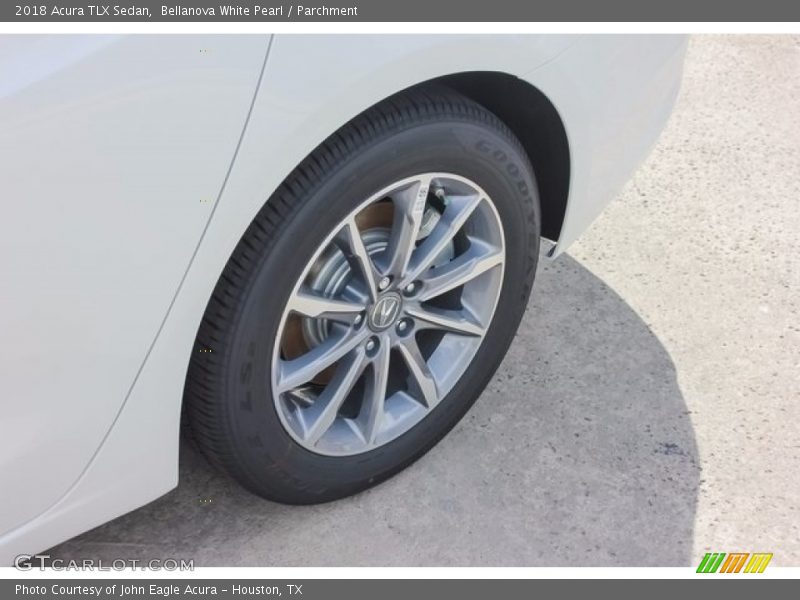 Bellanova White Pearl / Parchment 2018 Acura TLX Sedan