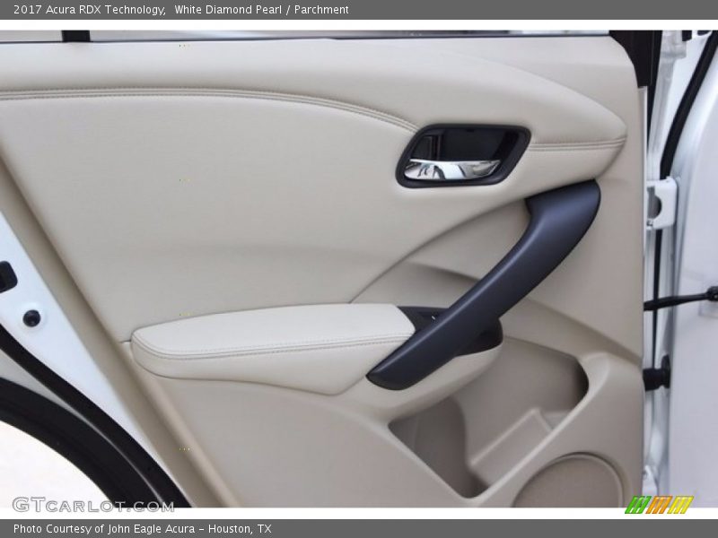 White Diamond Pearl / Parchment 2017 Acura RDX Technology
