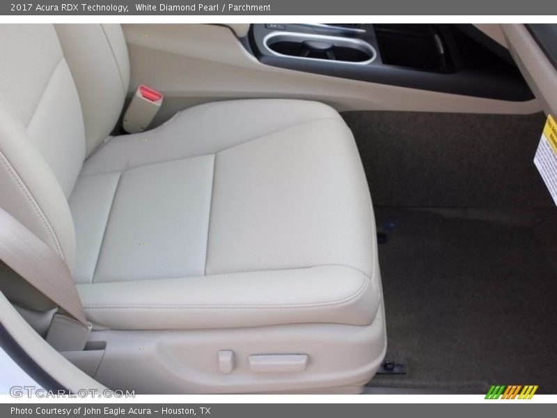 White Diamond Pearl / Parchment 2017 Acura RDX Technology