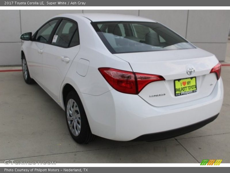 Super White / Ash Gray 2017 Toyota Corolla LE