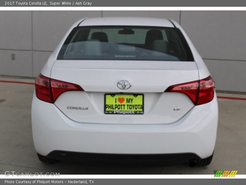 Super White / Ash Gray 2017 Toyota Corolla LE