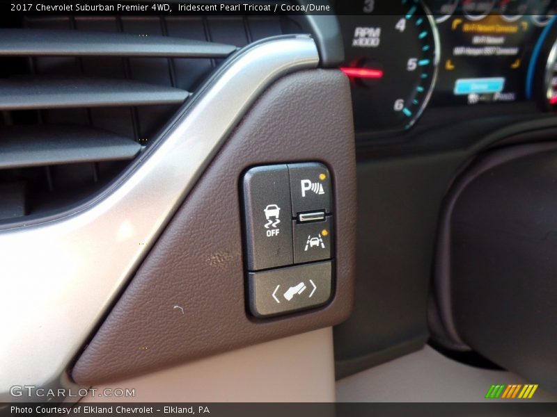 Iridescent Pearl Tricoat / Cocoa/Dune 2017 Chevrolet Suburban Premier 4WD
