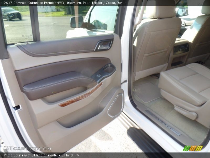 Iridescent Pearl Tricoat / Cocoa/Dune 2017 Chevrolet Suburban Premier 4WD