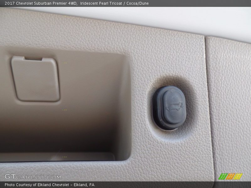 Iridescent Pearl Tricoat / Cocoa/Dune 2017 Chevrolet Suburban Premier 4WD