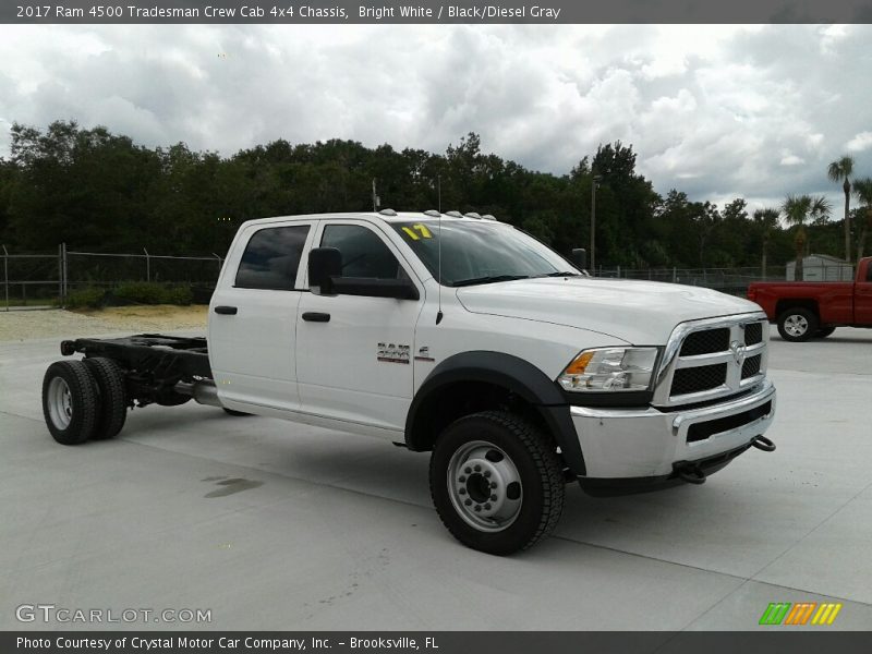  2017 4500 Tradesman Crew Cab 4x4 Chassis Bright White