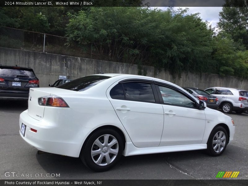 Wicked White / Black 2014 Mitsubishi Lancer ES
