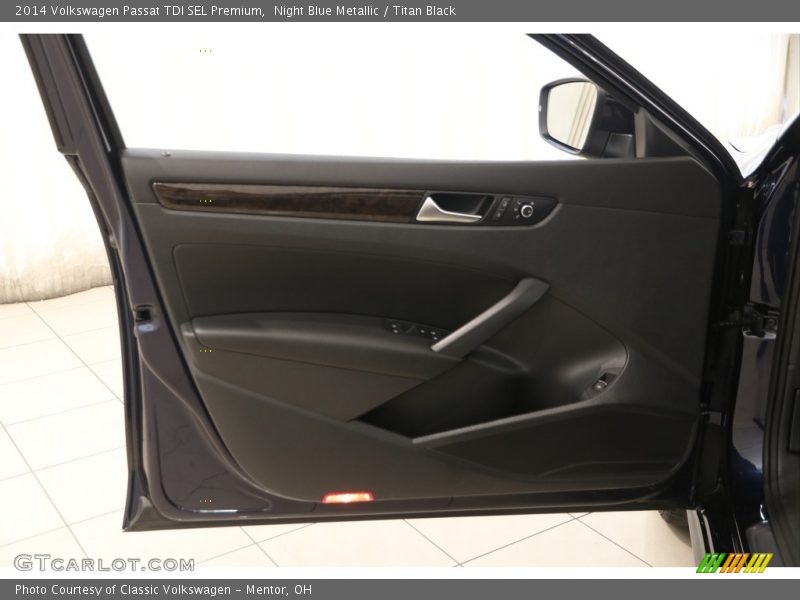 Night Blue Metallic / Titan Black 2014 Volkswagen Passat TDI SEL Premium