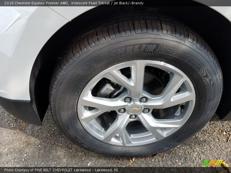 Iridescent Pearl Tricoat / Jet Black/­Brandy 2018 Chevrolet Equinox Premier AWD