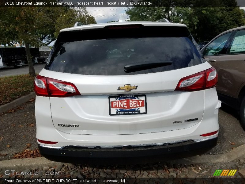 Iridescent Pearl Tricoat / Jet Black/­Brandy 2018 Chevrolet Equinox Premier AWD