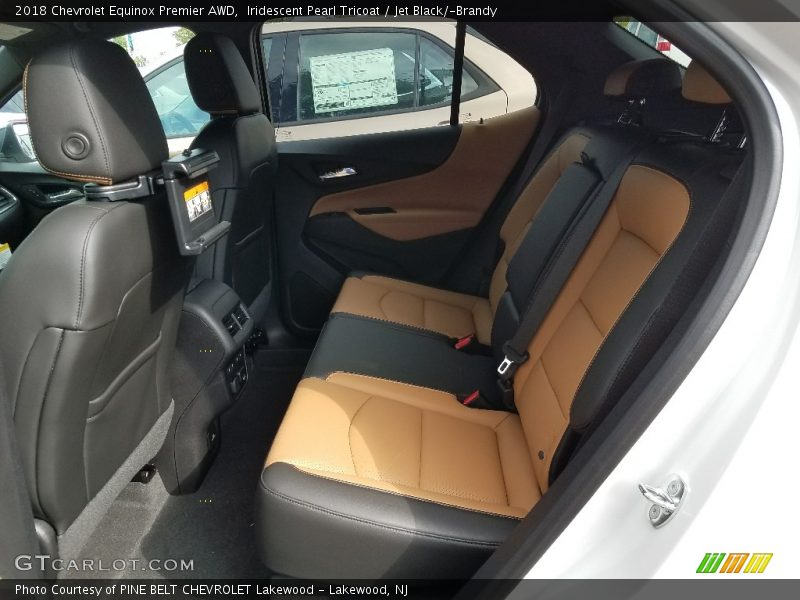 Iridescent Pearl Tricoat / Jet Black/­Brandy 2018 Chevrolet Equinox Premier AWD