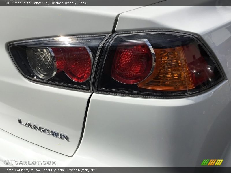 Wicked White / Black 2014 Mitsubishi Lancer ES