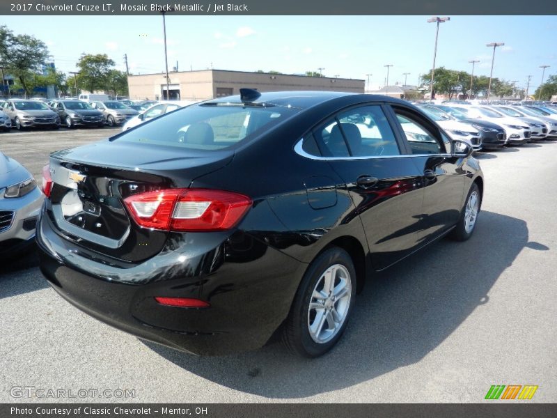 Mosaic Black Metallic / Jet Black 2017 Chevrolet Cruze LT