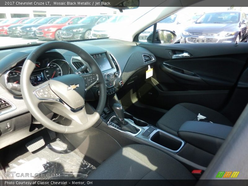 Mosaic Black Metallic / Jet Black 2017 Chevrolet Cruze LT