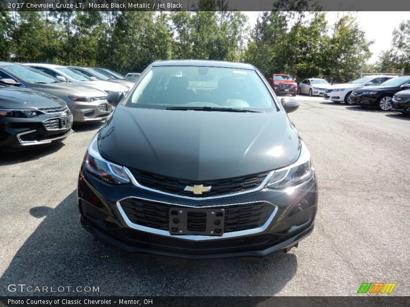 Mosaic Black Metallic / Jet Black 2017 Chevrolet Cruze LT