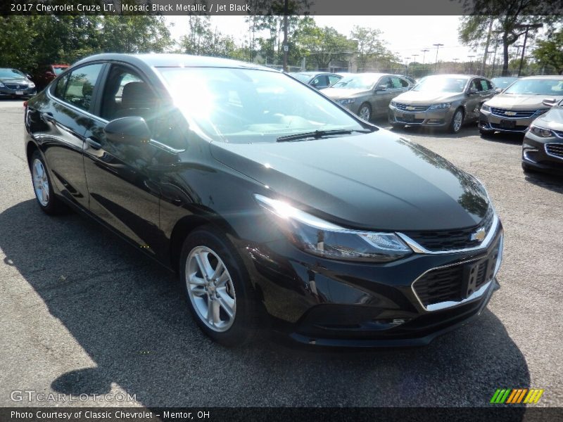 Mosaic Black Metallic / Jet Black 2017 Chevrolet Cruze LT