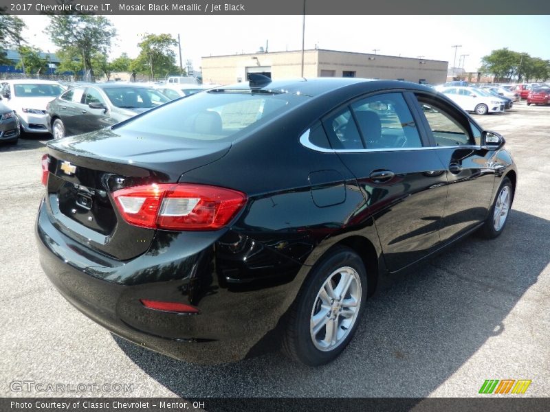 Mosaic Black Metallic / Jet Black 2017 Chevrolet Cruze LT