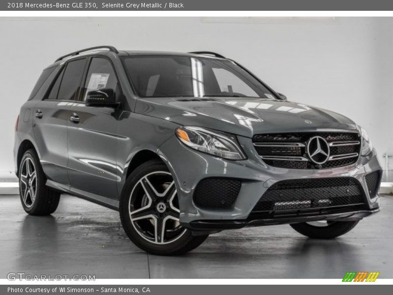 Front 3/4 View of 2018 GLE 350