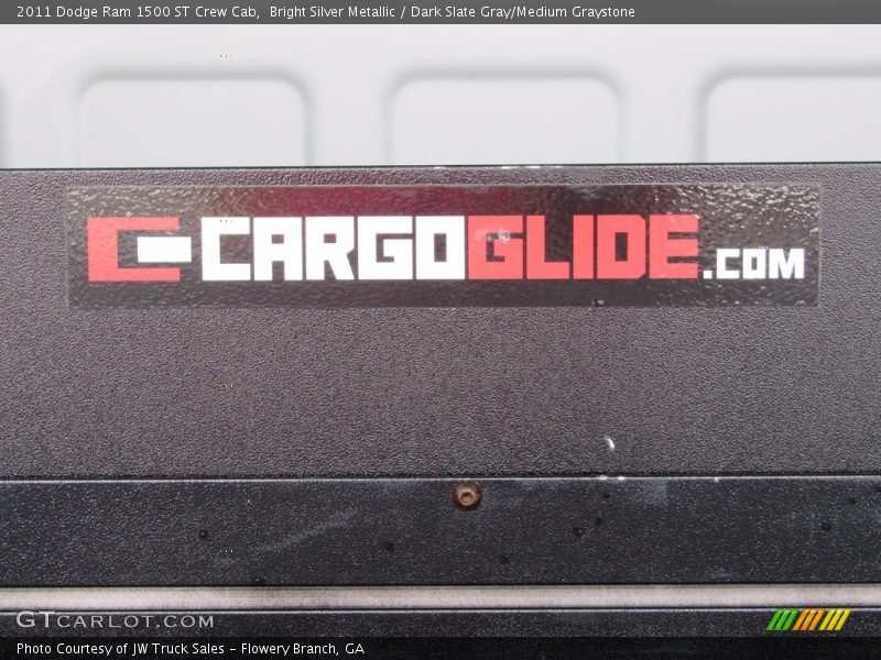 Bright Silver Metallic / Dark Slate Gray/Medium Graystone 2011 Dodge Ram 1500 ST Crew Cab