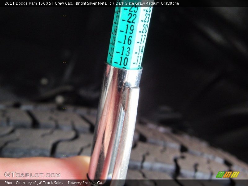 Bright Silver Metallic / Dark Slate Gray/Medium Graystone 2011 Dodge Ram 1500 ST Crew Cab