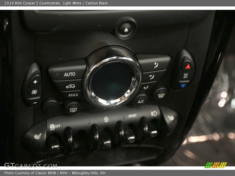 Light White / Carbon Black 2014 Mini Cooper S Countryman