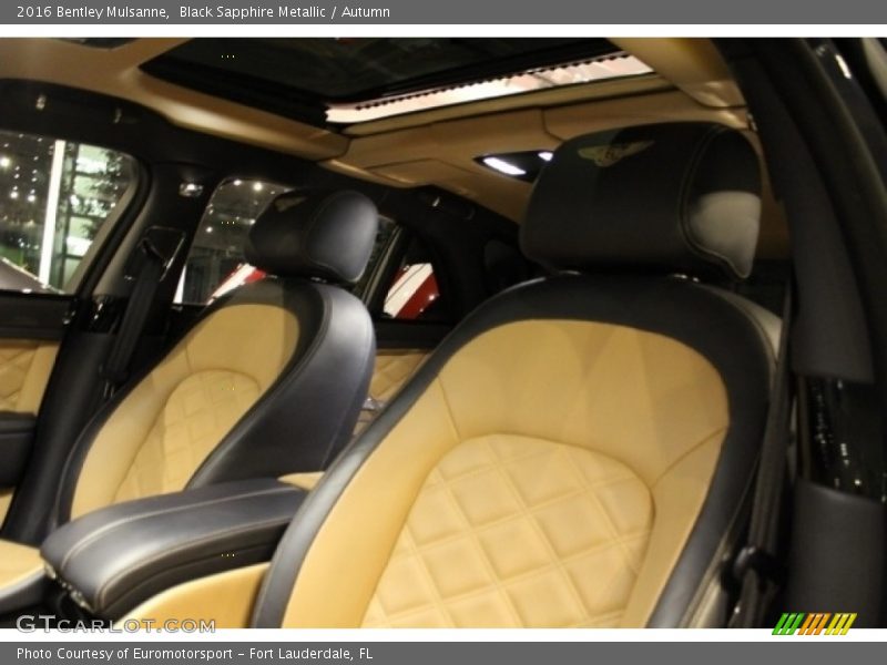 Black Sapphire Metallic / Autumn 2016 Bentley Mulsanne