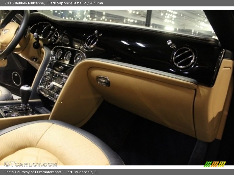 Black Sapphire Metallic / Autumn 2016 Bentley Mulsanne