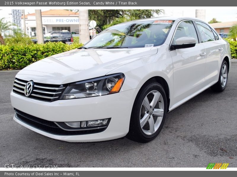 Candy White / Titan Black 2015 Volkswagen Passat Wolfsburg Edition Sedan