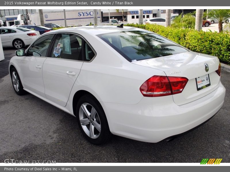 Candy White / Titan Black 2015 Volkswagen Passat Wolfsburg Edition Sedan